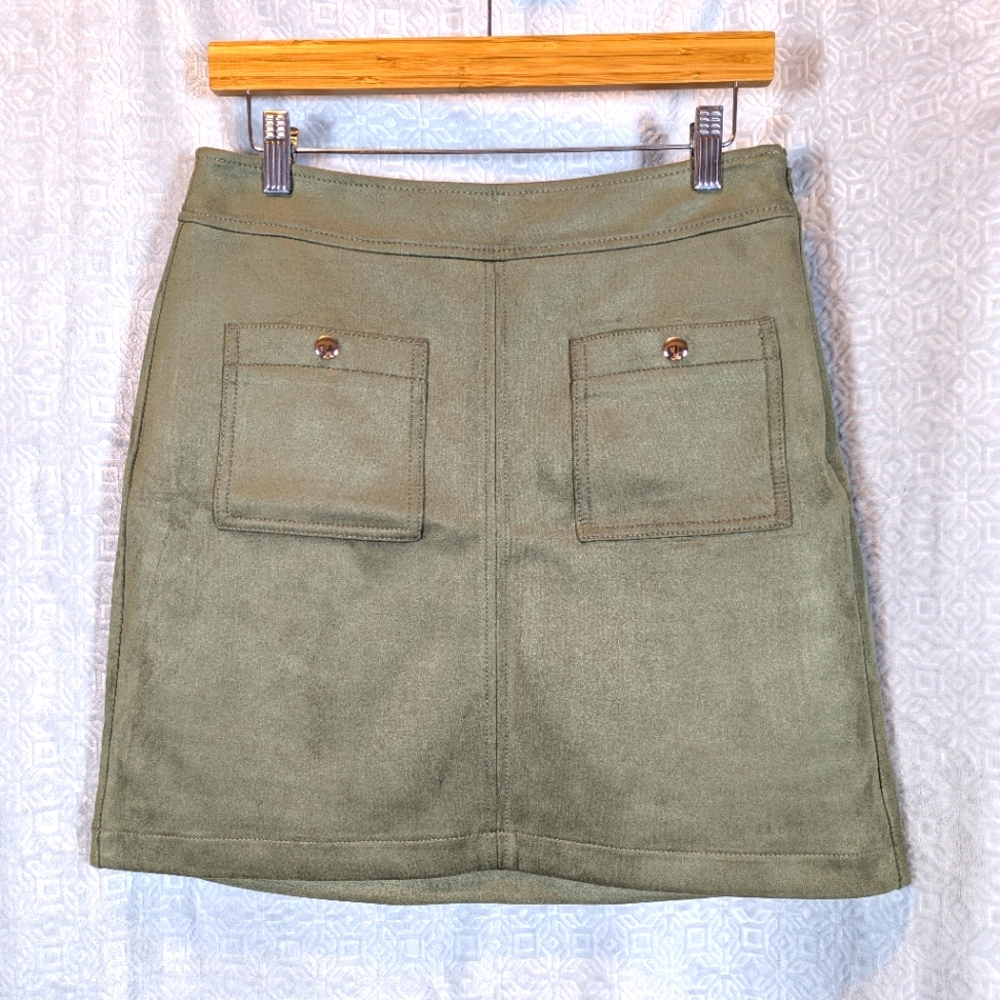 Loft Faux Suede Olive Green Lined Side Zip Mini Skirt Size 6P